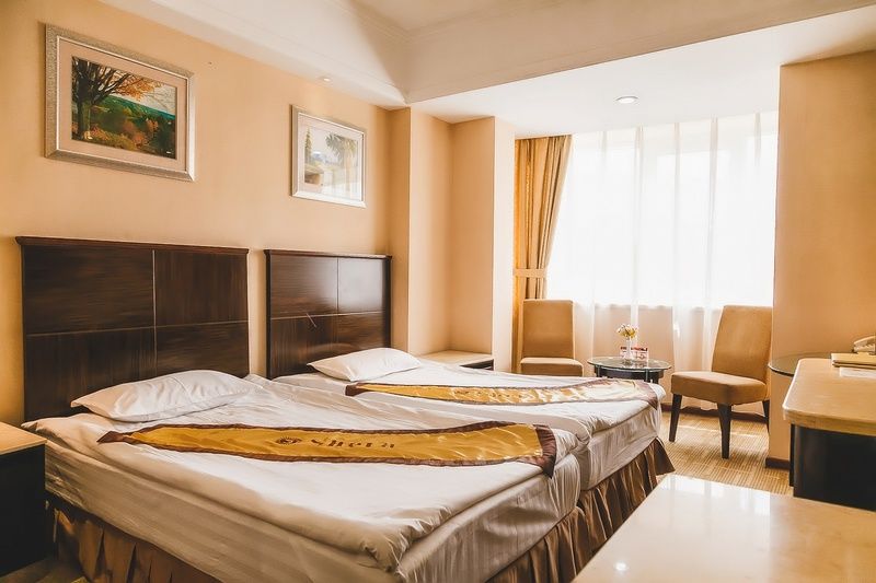 Renion Hills Hotel Алмати Екстер'єр фото