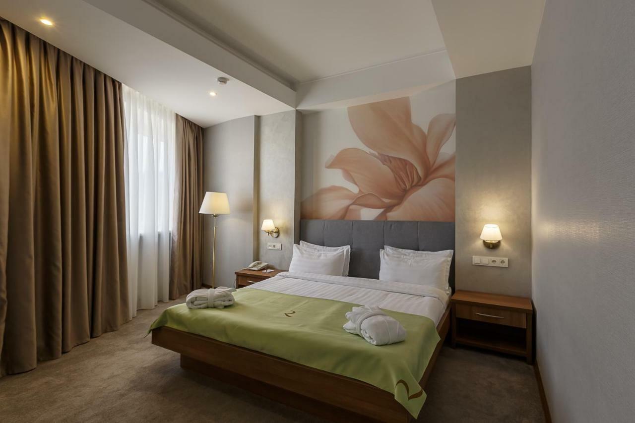 Renion Hills Hotel Алмати Екстер'єр фото