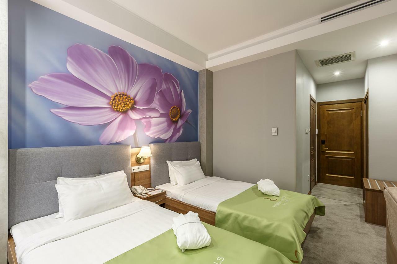 Renion Hills Hotel Алмати Екстер'єр фото